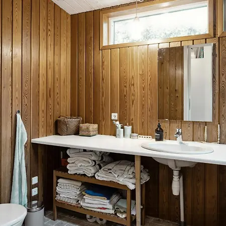 Architect-designed In Veddinge Hills Дом отдыха *