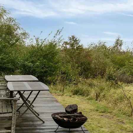 Architect-designed In Veddinge Hills Фаревейле